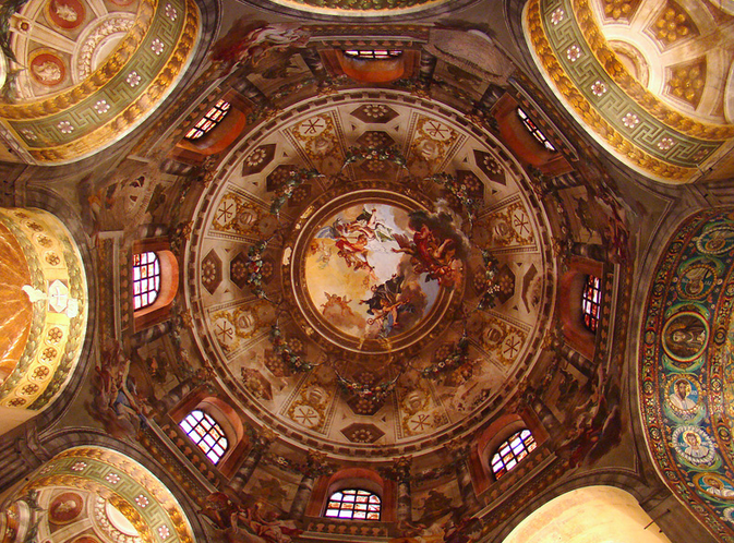 Veduta interna della Basilica di San Vitale a Ravenna
